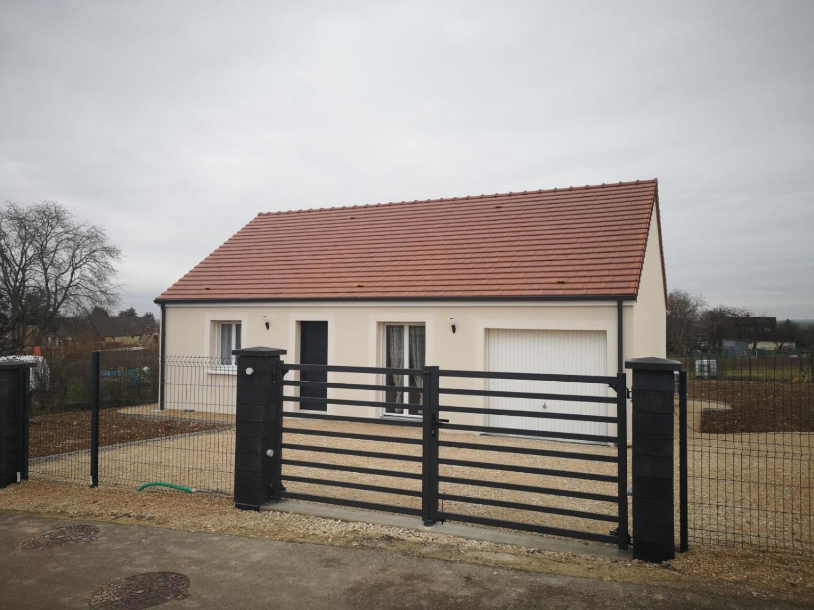 Maison A La Campagne Villiers-sur-Tholon Exterior foto